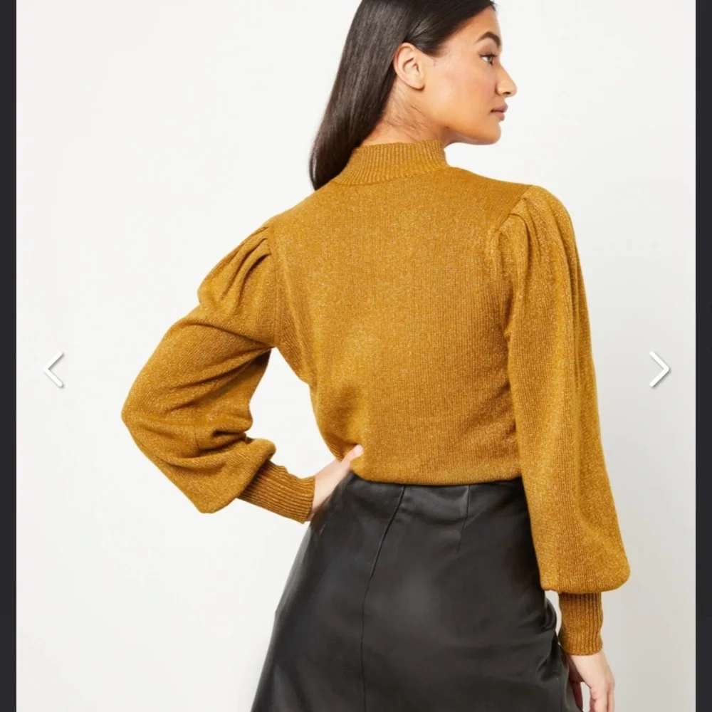 NWT BCBG Skirt - Picture 5 of 7